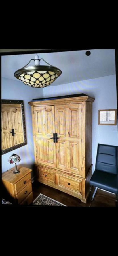 Deluxe Double Bed With Private Mordern Shower & Smart Tv Клайдбанк Экстерьер фото